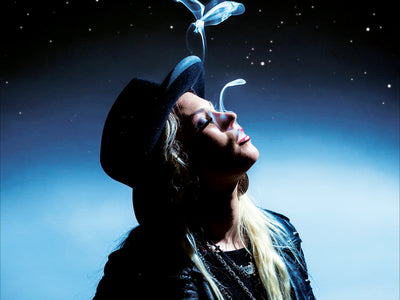 gid://shopify/MediaImage/68219116257659