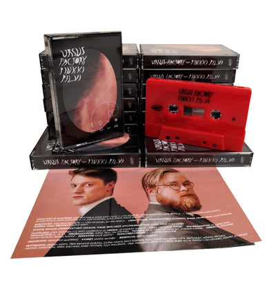 Ursus Factory, Pinkki pilvi, Cassette